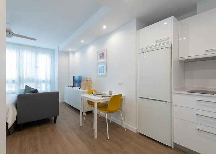 Homeforguest Moderno Estudio Junto A Canteras * Las Palmas de Gran Canaria