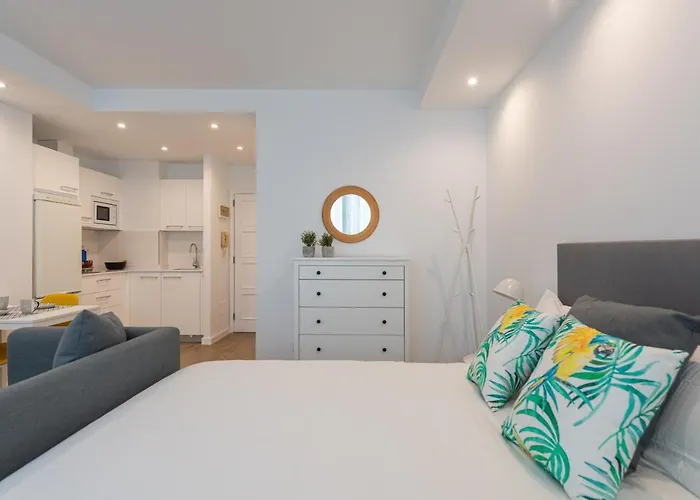 Homeforguest Moderno Estudio Junto A Canteras Apartman